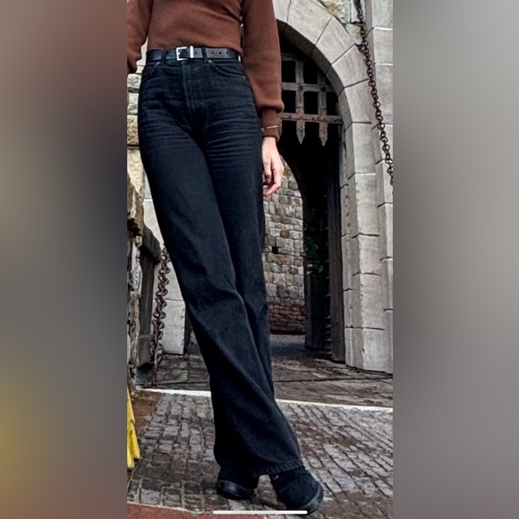 Reformation Wilder Jeans - Picture 3 of 3